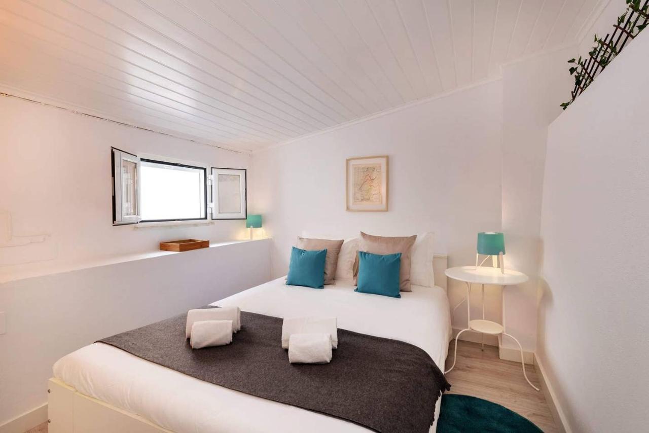Urban & Trendy Duplex Close To Lx Factory By Trip2portugal Lejlighed Lisboa