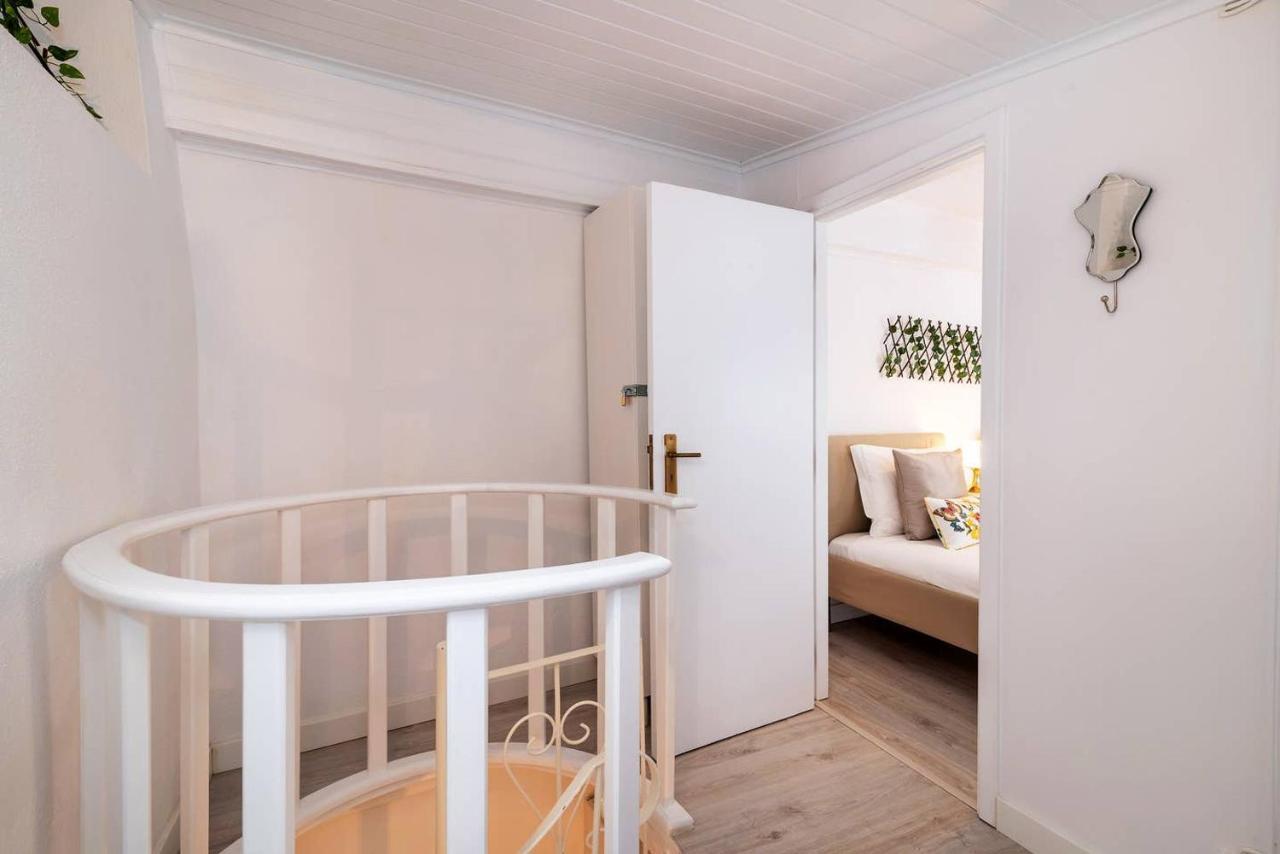 Urban & Trendy Duplex Close To Lx Factory By Trip2portugal Lejlighed *